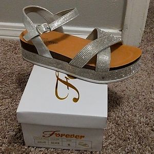 Sandles , and jewelry